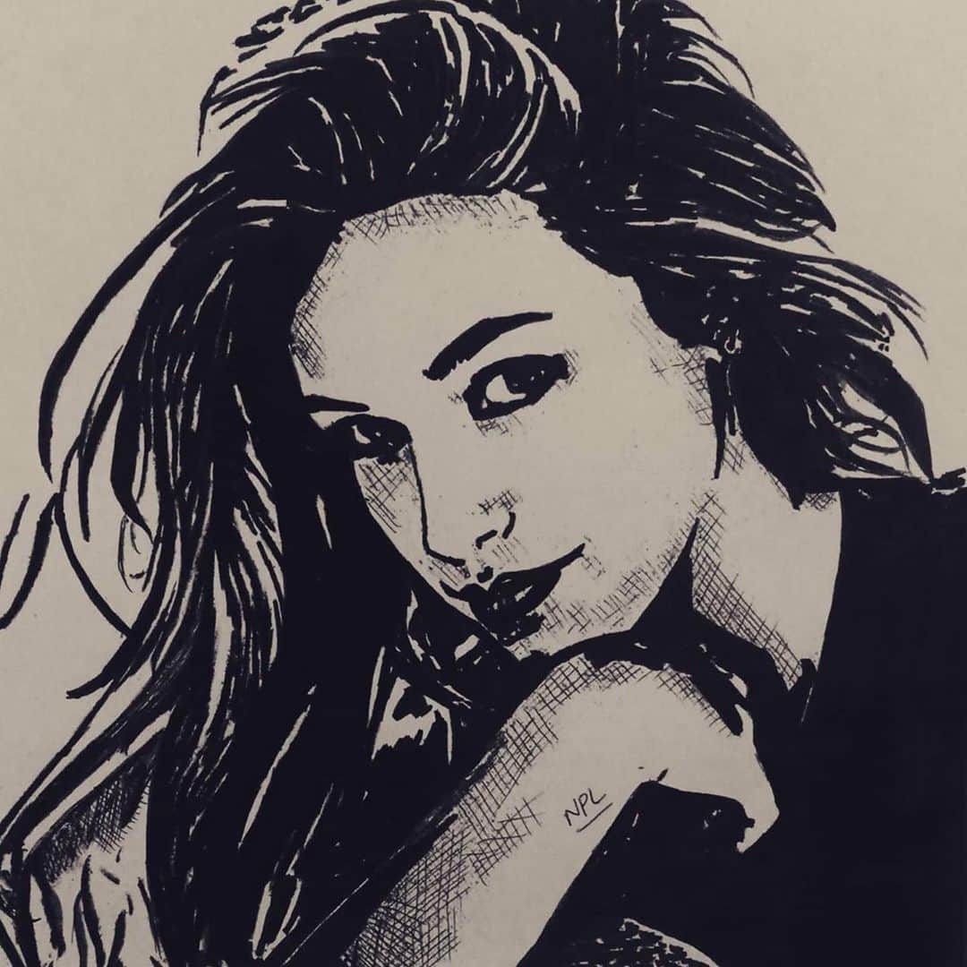 アレクシス・ナップさんのインスタグラム写真 - (アレクシス・ナップInstagram)「Always wanted to post fan art but was too ashamed & disgusted by vanity to do it - my birthdays tmrw, no more holding back guys 💜 deeply mean it this time - gotta take your time in life, steadily... but a leaps what’s needed now. 🔥☯️🔆🔱 🌞 TY for this sketch @npl_nairobi 💓⚡️⚡️⚡️⚡️🙏🏼  Ps: how’s everyone feeliiinnng⚡️🙃⚡️」7月31日 7時17分 - alexisknapp