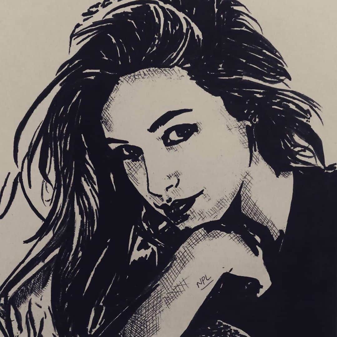 アレクシス・ナップのインスタグラム：「Always wanted to post fan art but was too ashamed & disgusted by vanity to do it - my birthdays tmrw, no more holding back guys 💜 deeply mean it this time - gotta take your time in life, steadily... but a leaps what’s needed now. 🔥☯️🔆🔱 🌞 TY for this sketch @npl_nairobi 💓⚡️⚡️⚡️⚡️🙏🏼  Ps: how’s everyone feeliiinnng⚡️🙃⚡️」