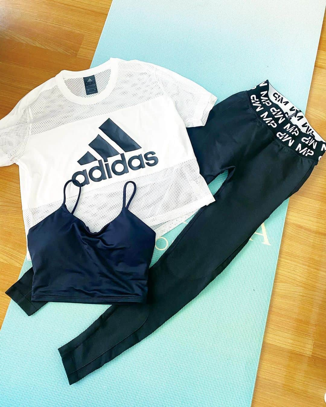 五位渕のぞみさんのインスタグラム写真 - (五位渕のぞみInstagram)「💙#トレーニングウェア 💙 ✔️tops #adidas @adidas ✔️bra #Sloli @sloli_jp ✔️pants #MYPROTEIN @myproteinjp   ✔️yogamat #ekalosangeles #エカロサンゼルス @ekalosangelesjapan ㅤㅤㅤㅤㅤㅤㅤㅤㅤ ㅤㅤㅤㅤㅤㅤㅤㅤㅤ myproteinのパンツお気に入りなの👖❤️ 【友達紹介コード 】NOZOMI-R2S 👉500円🈹になる紹介コード  ㅤㅤㅤㅤㅤㅤㅤㅤㅤ  ㅤㅤㅤㅤㅤㅤㅤㅤㅤ  ㅤㅤㅤㅤㅤㅤㅤㅤㅤ ㅤㅤㅤㅤㅤㅤㅤㅤㅤ ㅤㅤㅤㅤㅤㅤㅤㅤㅤ #アンダーアーマー #アディダス #fitness  #workout #筋トレ女子 #トレーニング女子 #筋トレ #ダイエット #diet #プロテイン女子 #training #fitness #diet #fitnessgirl #다이어트 #sportswear #yoga #trainingwear #gymwear #runningwear #yogawear ‪#宅トレ #家トレ #自宅トレーニング #ヨガマット  #sloliambassador  @slolitrain @sloli_tw @sloliambassador @sloliambassador ㅤㅤㅤㅤㅤㅤㅤㅤㅤ  ㅤㅤㅤㅤㅤㅤㅤㅤㅤ 💙ダイエットアカウント @nonnon0319diet  （こちらも気軽にfollowお願いします🙇‍♀️✨）」7月31日 7時18分 - nonnon0319