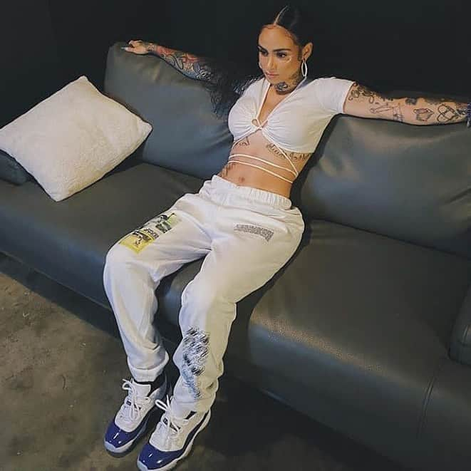 ケラーニさんのインスタグラム写真 - (ケラーニInstagram)「rock that all white when i’m feeling Godly 🤍🕯🤍 #CanI #ItWasGoodUntilItWasnt  y’all like the video?」7月31日 7時28分 - kehlani