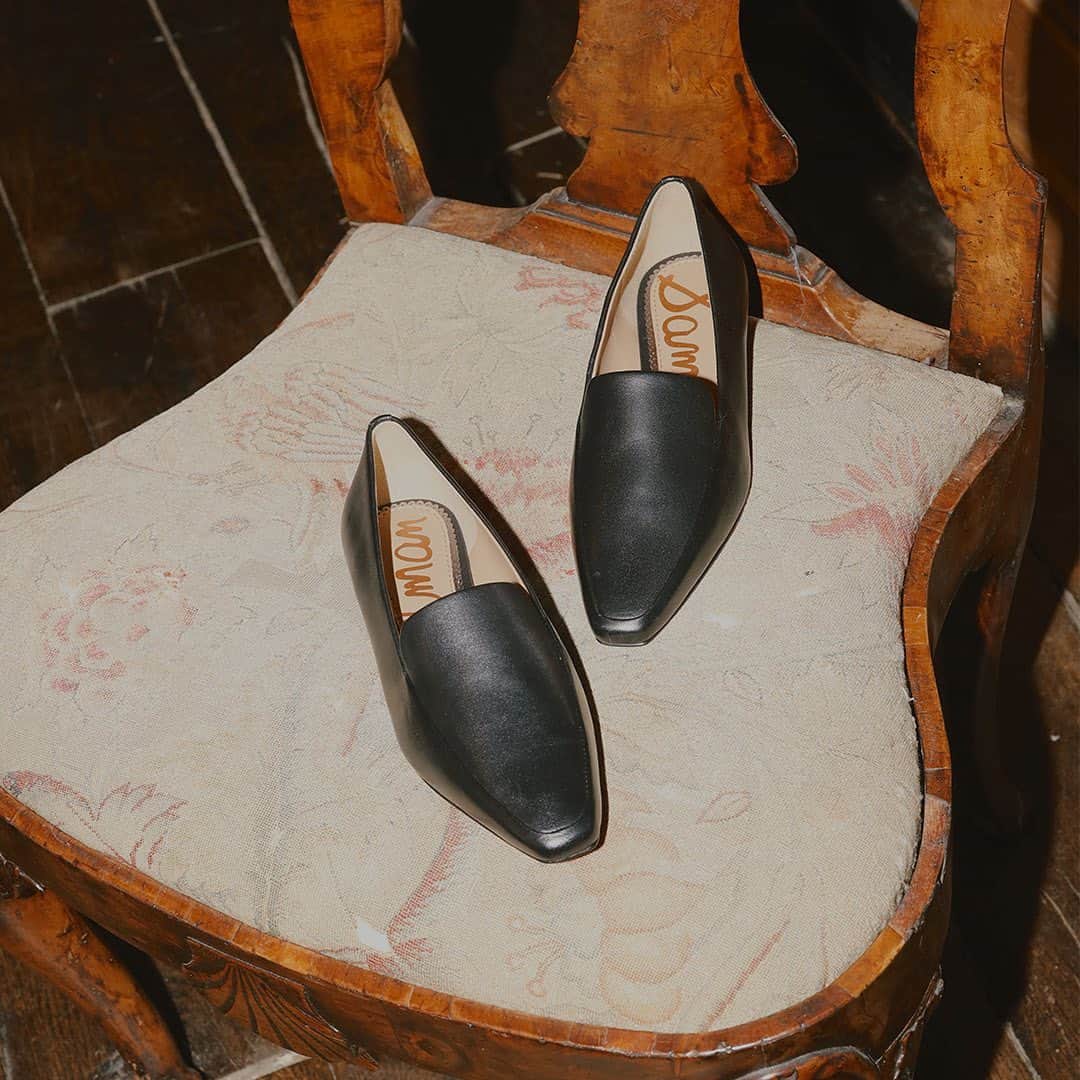サムエデルマンのインスタグラム：「Introducing THE EMELIE.  FORCES OF NATURE, our pre-Fall 2020 collection.  Inspired by the essential elements of Earth, Air, Fire and Water. Fashion is our fifth element, core to our brand this season.  Available July 31.  Coming soon to Samedelman.com #SamEdelman #FORCESOFNATURE #PreFall2020」