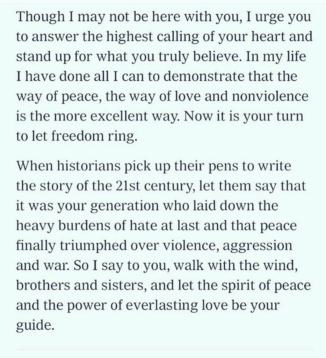 ブリジット・モイナハンさんのインスタグラム写真 - (ブリジット・モイナハンInstagram)「“Let the spirit of peace and and the power of everlasting love be your guide” John Lewis #beautifulwords #hope #thinkaboutit #nonviolenece #betterway #hope」7月31日 8時04分 - bridgetmoynahan