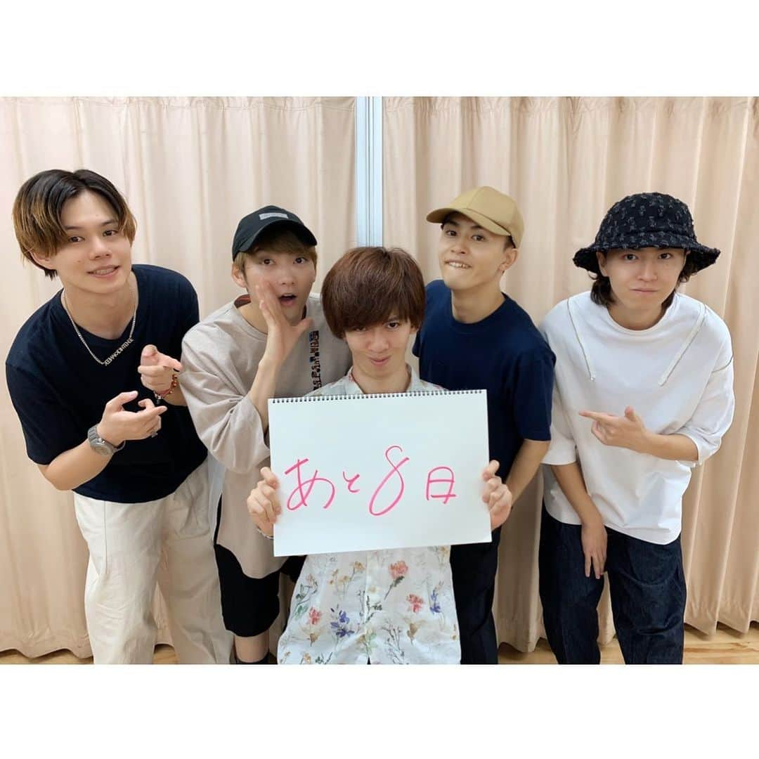 超特急さんのインスタグラム写真 - (超特急Instagram)「『超特急 BULLET TRAIN 8th Anniversary Special「超フェス 2020」』  放送まで ✨あと8日✨  ↓↓↓↓↓ 8/8(土) 午前11:00〜 WOWOWにて 8時間にわたって放送！ https://www.wowow.co.jp/detail/171087  #WOWOW超特急 #超フェス  #超特急いいね」7月31日 8時08分 - bullettrain8