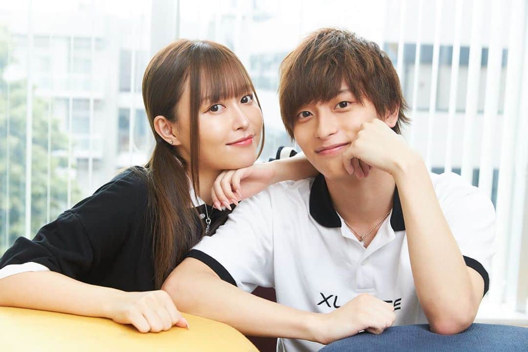 歩乃華（ほのらん）のインスタグラム：「好きなカップルランキングで1位なったみたいで今月のポップティーン出てます！見てねぇ！いろいろ答えて恥ずかしい。歩乃華26歳なんやけど。爆笑。ティーンどころかアラサー。爆 #ほのつば #カップル #カップルコーデ  #アラサー爆笑 #ポップティーン  #popteen」