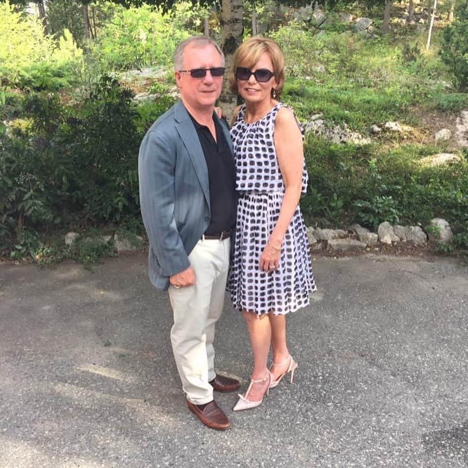 ナターシャ・ピュリッチのインスタグラム：「Cheers to 32 years of being the cutest pint sized power couple around! Thank you for showing us how it’s done through the good and bad💜💜 #blessedbeyondmeasure #familyiseverything❤️」