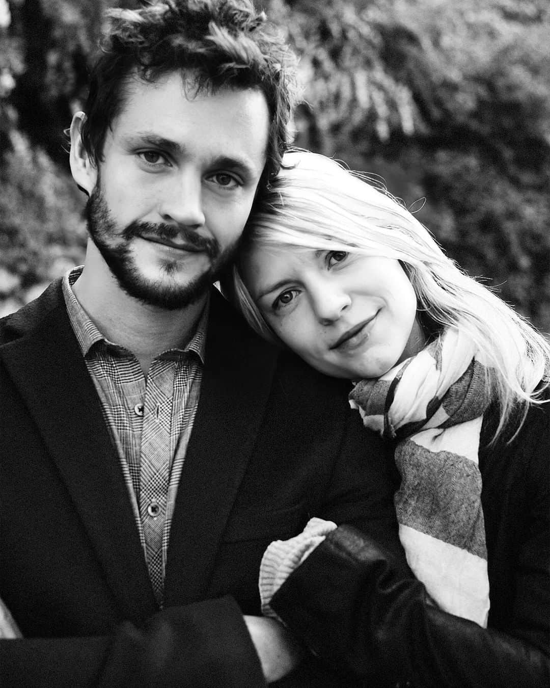 ヒュー・ダンシーさんのインスタグラム写真 - (ヒュー・ダンシーInstagram)「#HughDancy & #ClaireDanes, on set for Glamour magazine in Italy, 2009.  📷: @arthurelgort.」7月31日 10時59分 - hugh_dancy