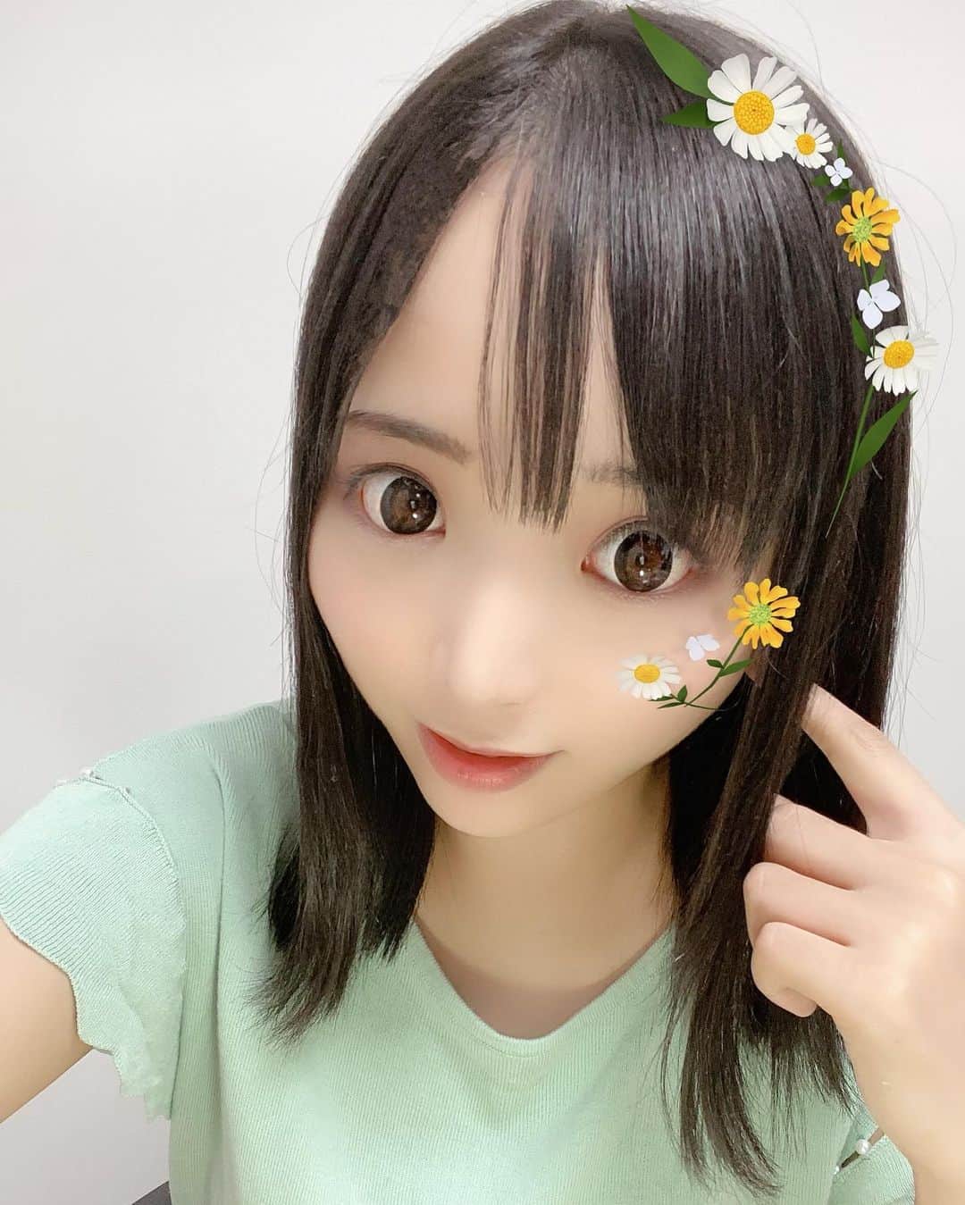 なつみさんのインスタグラム写真 なつみinstagram Oppo ずっと気になってたandroid Cmでやってる端末は高いから型落ちのやつ 母親の入院中は動画や音楽を好きに聴けるように母親に預けてるけど 退院してきたら私が使います 楽しみ 写真のスマホは実物では