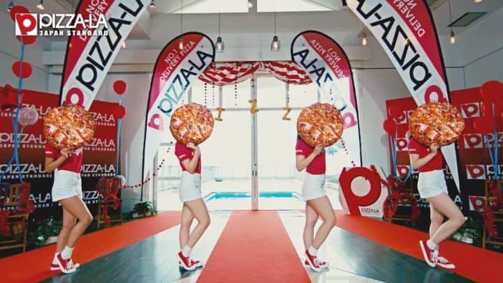 ピザーラのインスタグラム：「ピザーラ2020夏 WebCM ダンス編 #ピザーラ  #PIZZALA  #虹色侍  #ずま #にじいろざむらい  #エビマヨ #エビマヨのよくばりクォーター  #ピザーラが届けにやってくる  #ご褒美」
