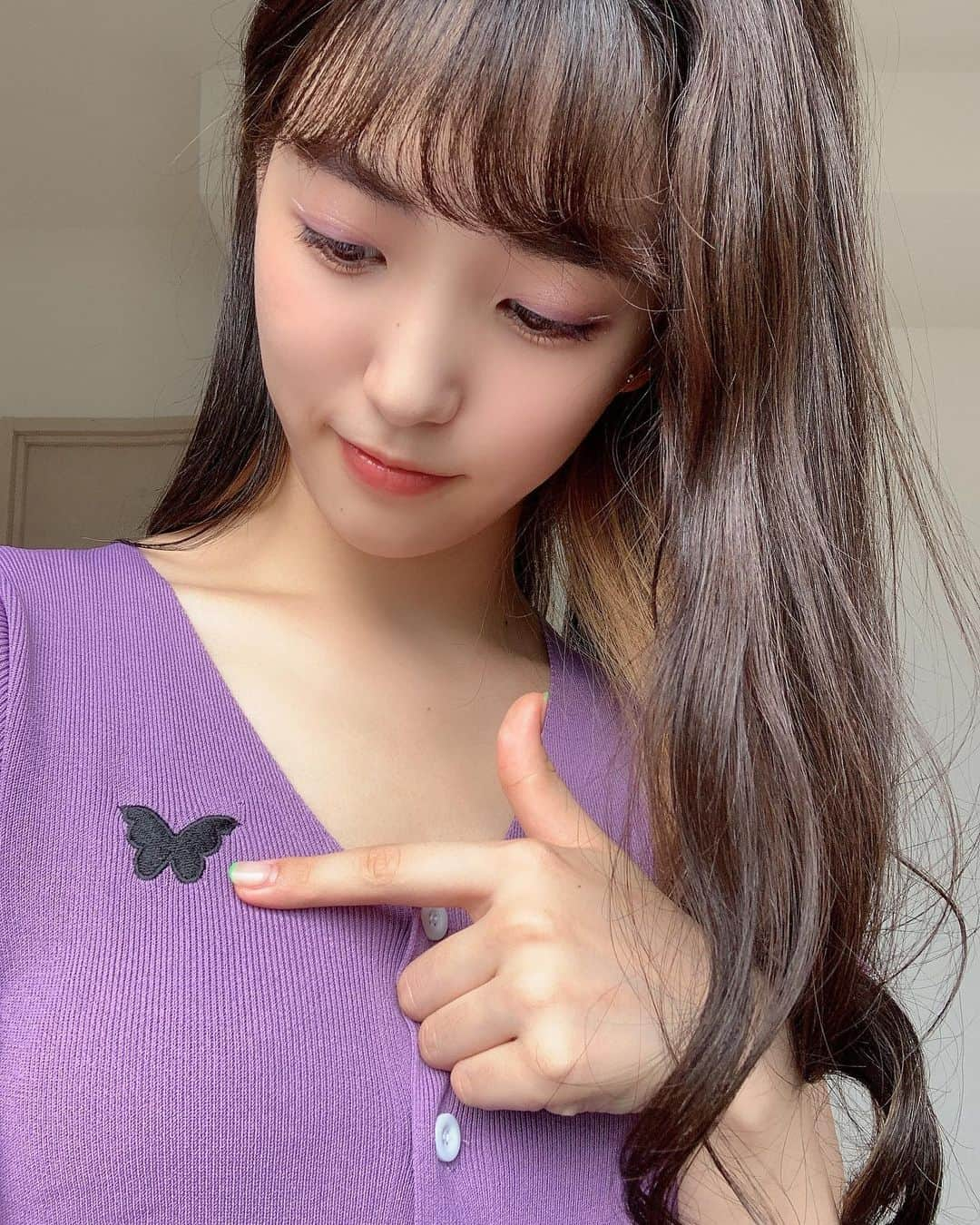 下尾みうさんのインスタグラム写真 - (下尾みうInstagram)「🦋🖤  #トップス #蝶々」7月31日 11時24分 - miumiu1343