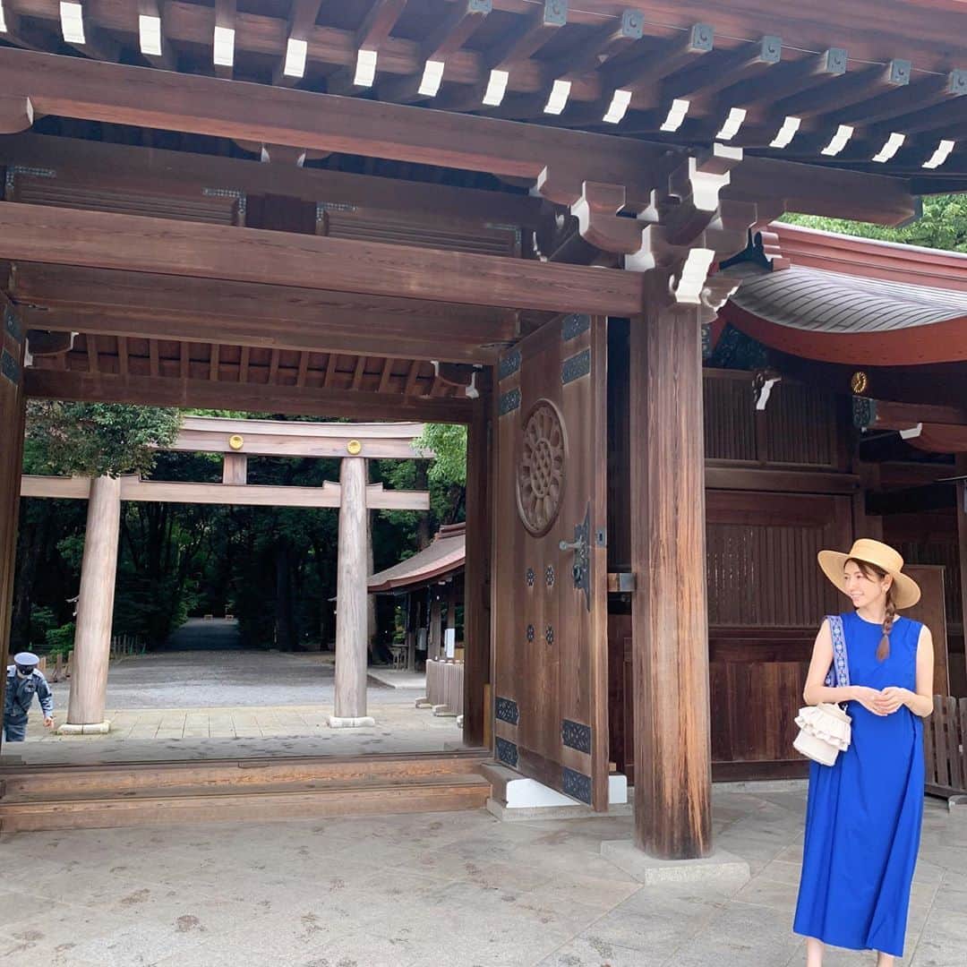美香さんのインスタグラム写真 - (美香Instagram)「後ろ。。。🐯💙 ワンピースは @cadune_official  💙💙💙」7月31日 11時51分 - mikaofficial99