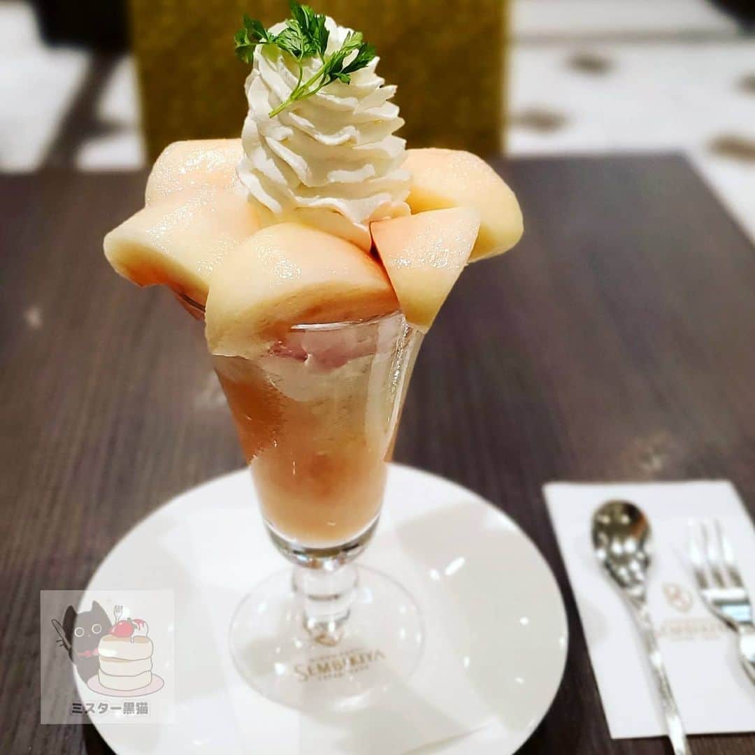 ミスター黒猫（黒猫仙人）のグルメインスタ