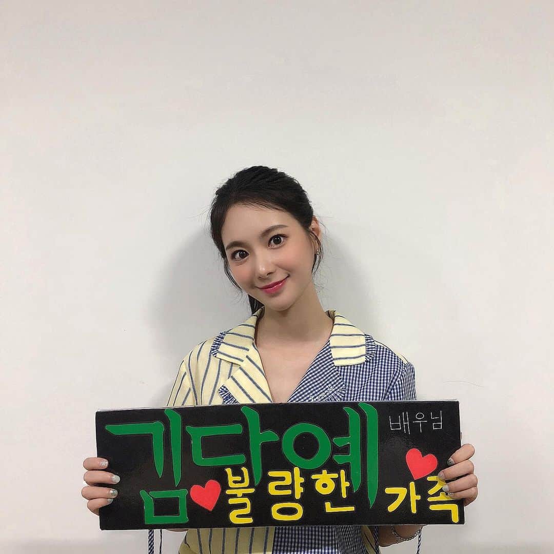 キム・ダエのインスタグラム：「한참이 지나서야 올리는 무대인사 둘째 날」