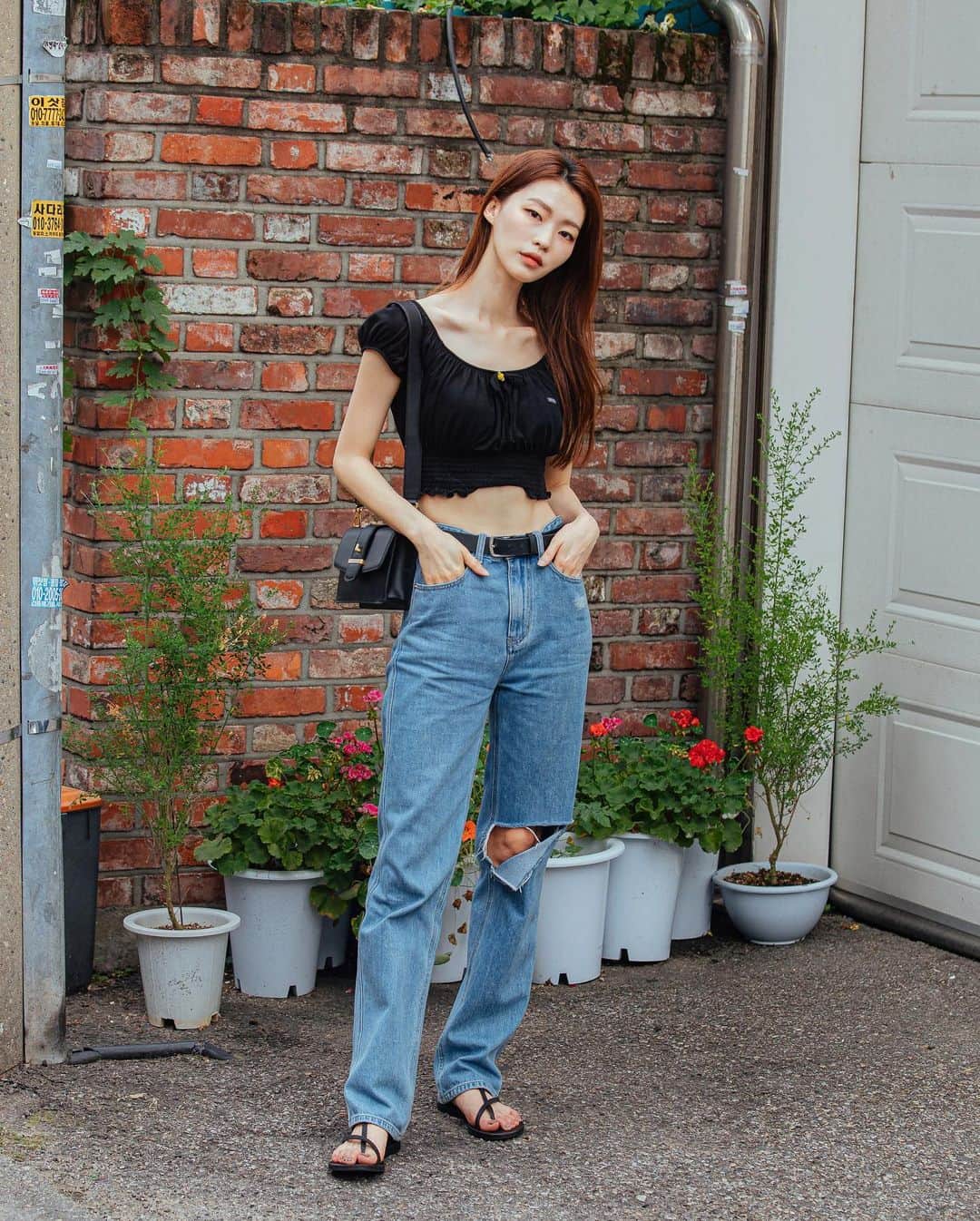 가로수길 , Seoulのインスタグラム：「SEOUL STYLE 🇰🇷 @jeibbo  한남동에서 만난 윤제이님」