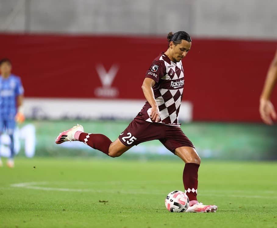 大崎玲央のインスタグラム：「Game day in 2 days💪🏽💪🏽 #visselkobe #wearekobe #ヴィッセル神戸 #jleague #jリーグ」