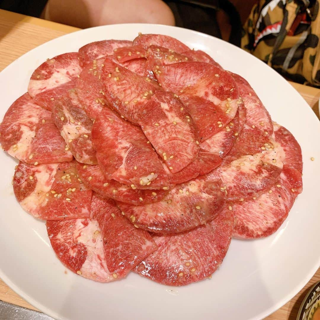 赤羽さんのインスタグラム写真 - (赤羽Instagram)「お肉兄弟とタン塩じじい」7月31日 23時21分 - akabass