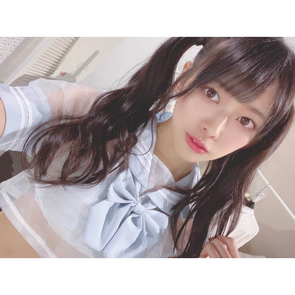 藤田いろはのインスタグラム：「ツインテール久々にしたー！！﻿ どう？似合う？﻿ 意外と結構好きな髪型なんだよね🐰❤︎﻿ 来世はツインテールの似合うアイドルになりたいな🎤﻿ ﻿ ﻿ ‪#藤田いろは#グラビア#gravure #japanesegirl #レースクイーン#tokyo  #l4l #aziangirl  #ビジョビ #模特 #뷰티스타그램 #셀카  #cosplay #黒髪ロング#팔로우#소통해요#셀스타그램#モデル #model #그라비아 #모델 #日本的 #性感內衣 #性感 #内衣 #sexy  #性感美女 #性感尤物 #ツインテール #アイドルになりたい」