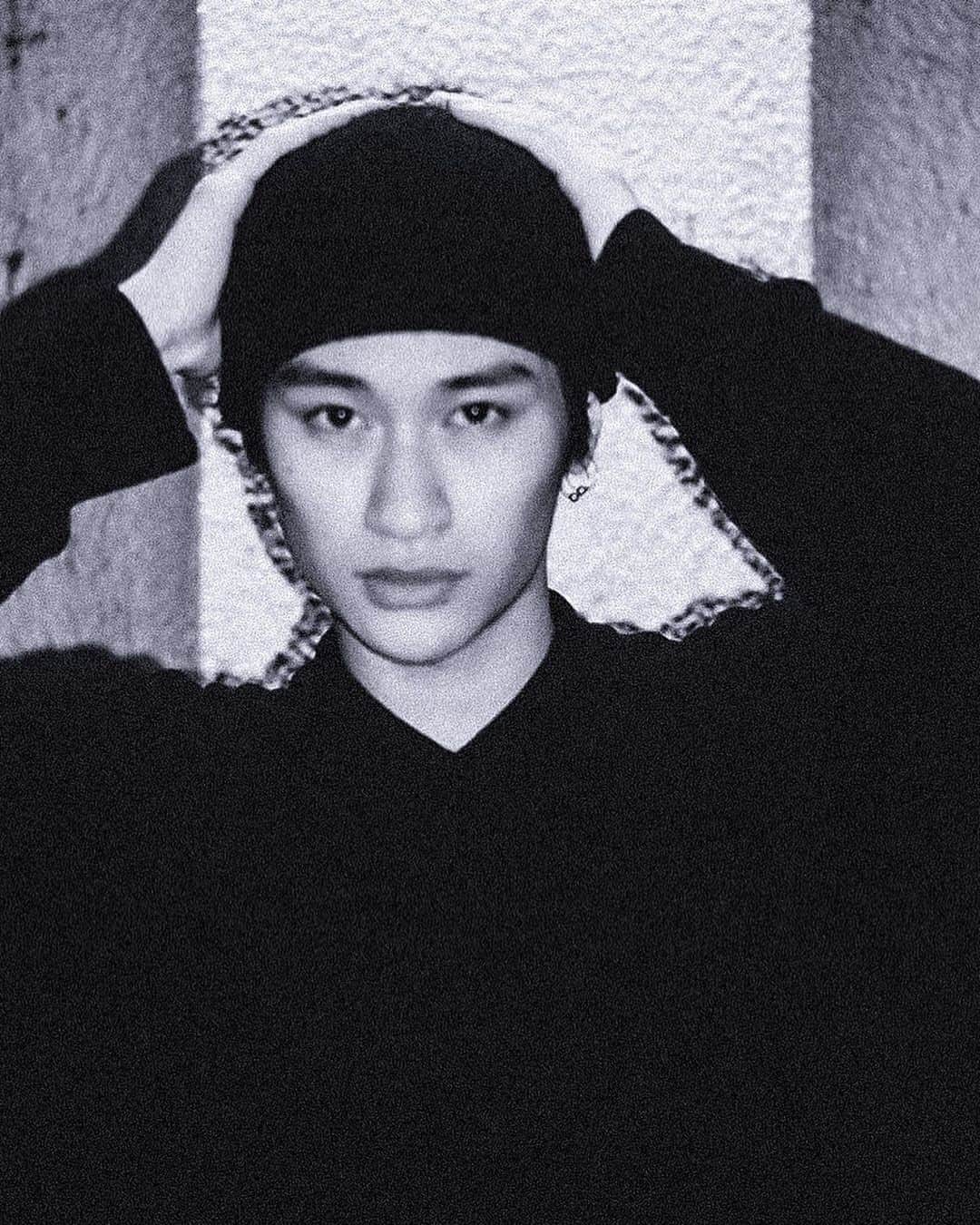 浅野竣哉のインスタグラム：「今日で20歳になりました。 大きくなりました。 大人ぶってとりあえずバーにでも通いたいと思います。」