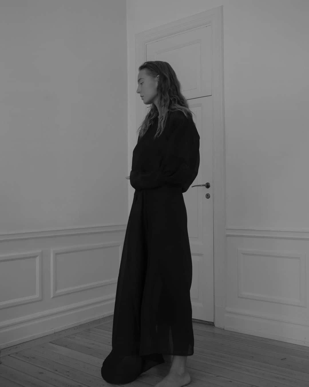 ベア・ハンソンのインスタグラム：「🖤」