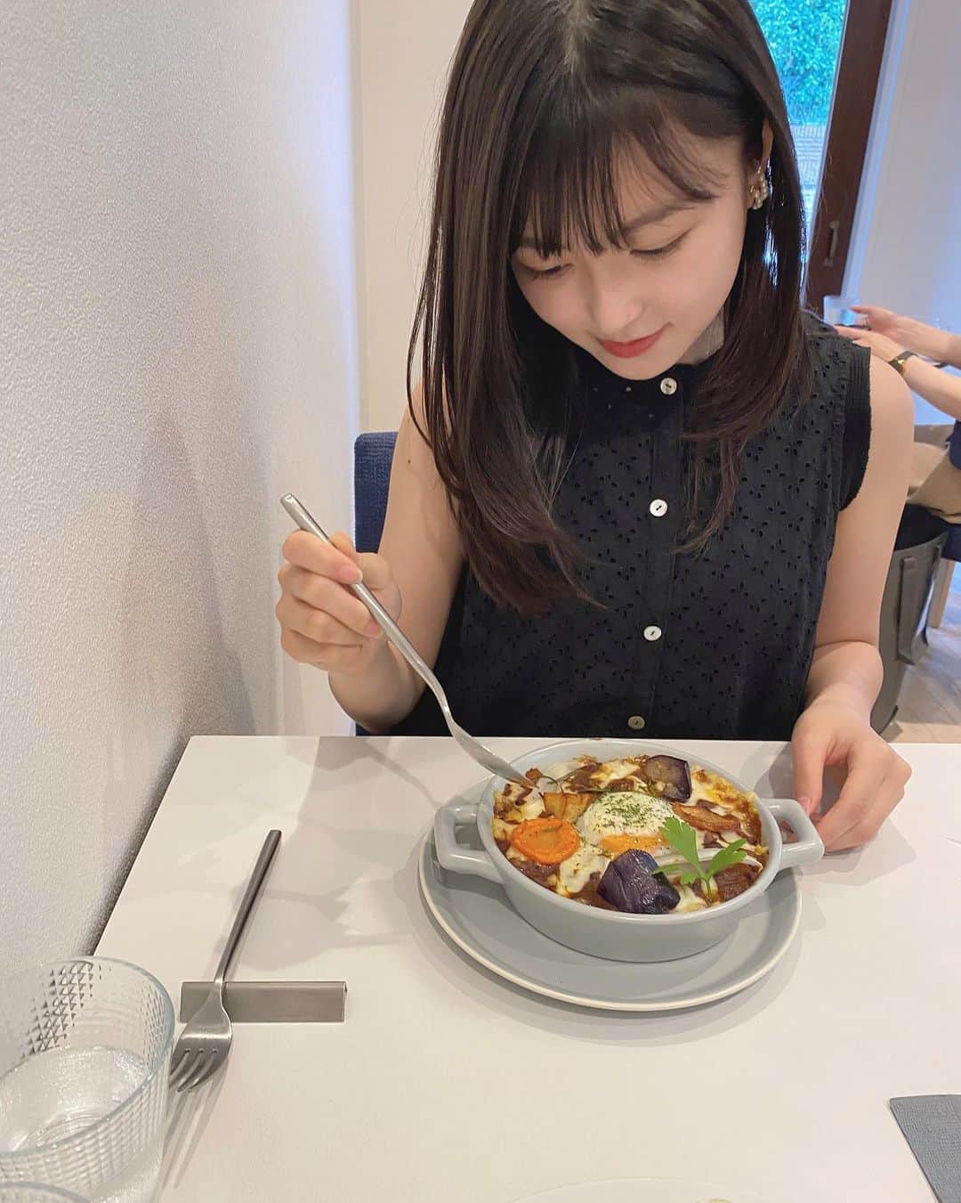 野崎奈菜さんのインスタグラム写真 - (野崎奈菜Instagram)「﻿ 少し前に行ったご飯屋さん🥚﻿ お店の雰囲気がすごく可愛くて、ご飯が美味しすぎました♡🥺﻿ ﻿ スープがコップに入っててジュースみたいだけど、しっかり美味しいスープでした（笑）﻿ ﻿ ﻿ ﻿ #野崎奈菜」7月31日 16時17分 - lunelapin_na7