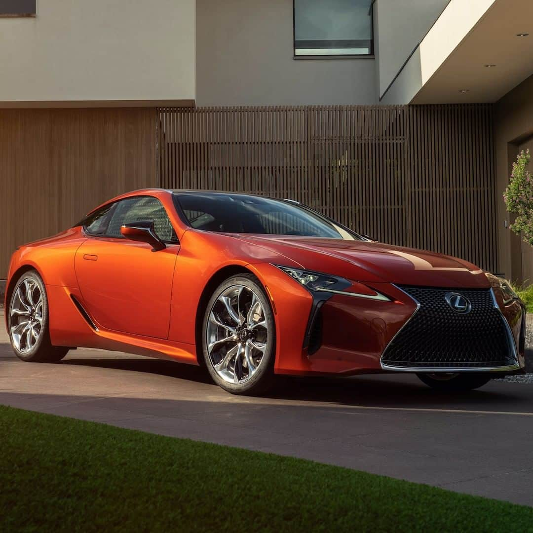 Lexus UKさんのインスタグラム写真 - (Lexus UKInstagram)「Stunning in sunlight. #LexusLC in Blazing Carnelian.  #Design #CarDesign #Automotive #Lexus #CarsofInstagram #LuxuryTravel #Luxury」7月31日 17時00分 - lexusuk