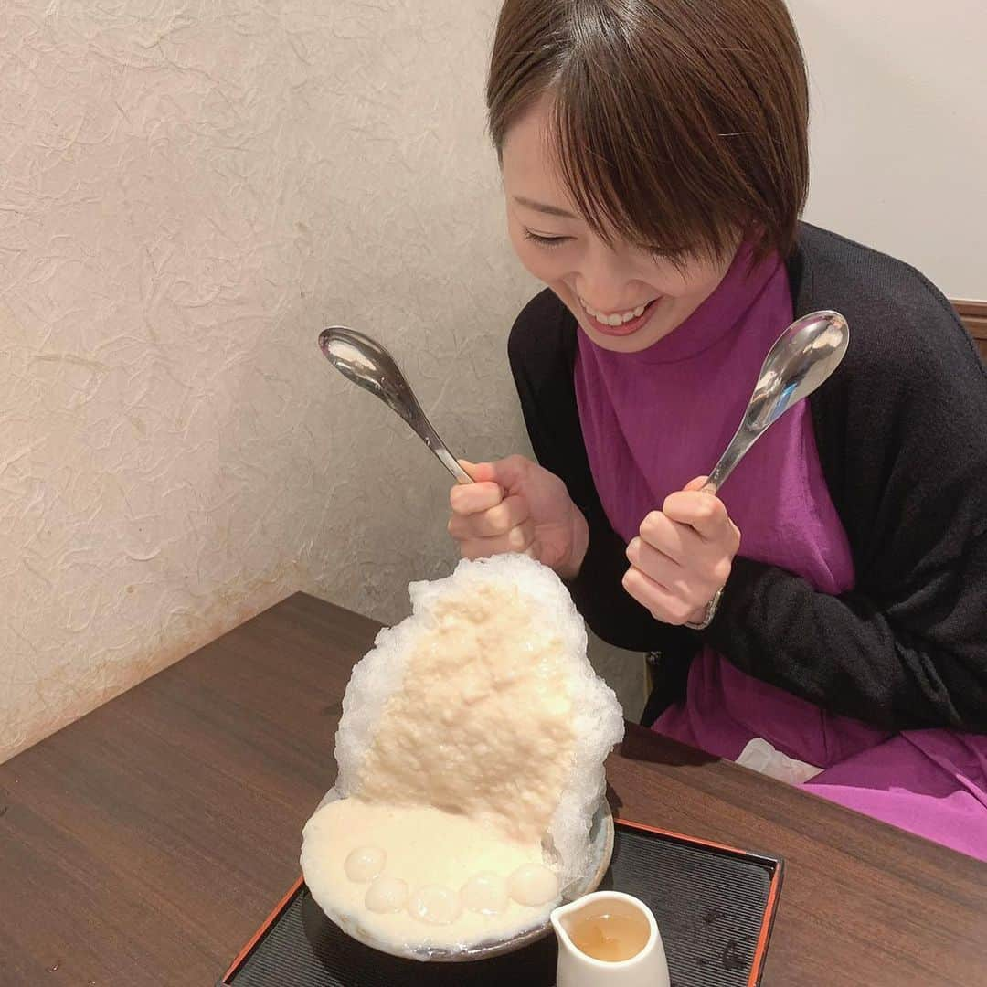 沢井美優さんのインスタグラム写真 - (沢井美優Instagram)「実は二杯🍧🍧ぺろり🧡  #志むら #甘酒 #白玉 #そりゃ寒くなりますよ #ホッカイロ持参 #はるはいちご🍓 #わたしはみかん🍊 #と甘酒 #他の味もきになる  #幸せ #毎日がhappy #あなたもhappy #明日もきっと素敵な一日」7月31日 17時07分 - sawai_miyuu