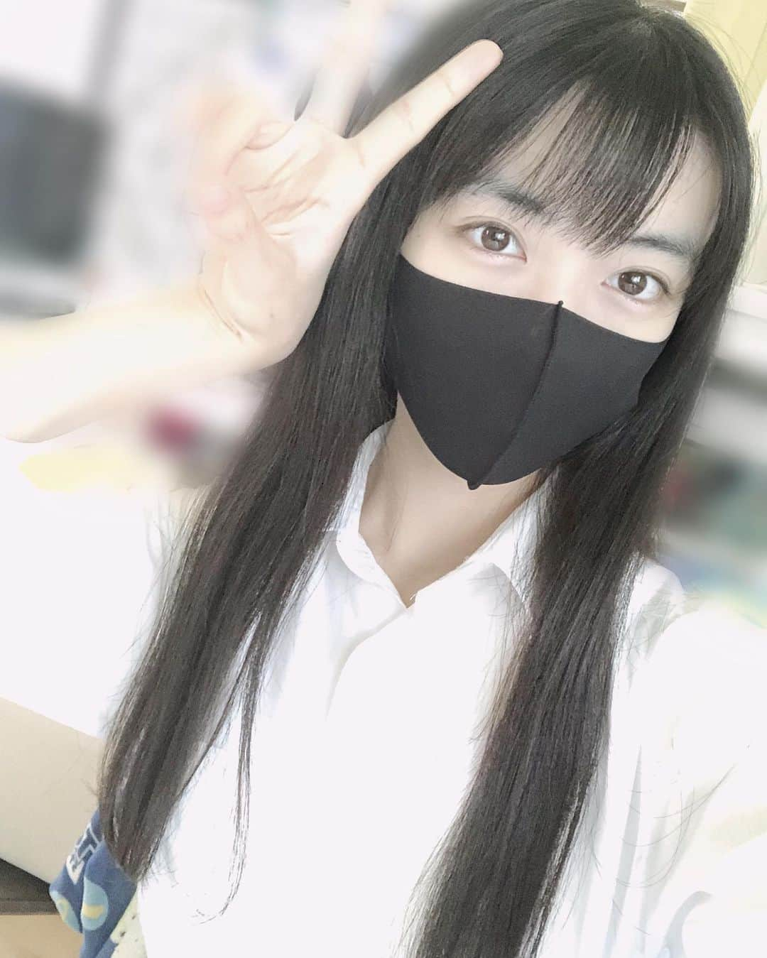 石井萌々果さんのインスタグラム写真 - (石井萌々果Instagram)「12日にテストが終わるので、それまでの辛抱だぁああ✏️受験生の皆さんお互い勉強頑張りましょう😊」7月31日 17時40分 - momoka_ishii1219