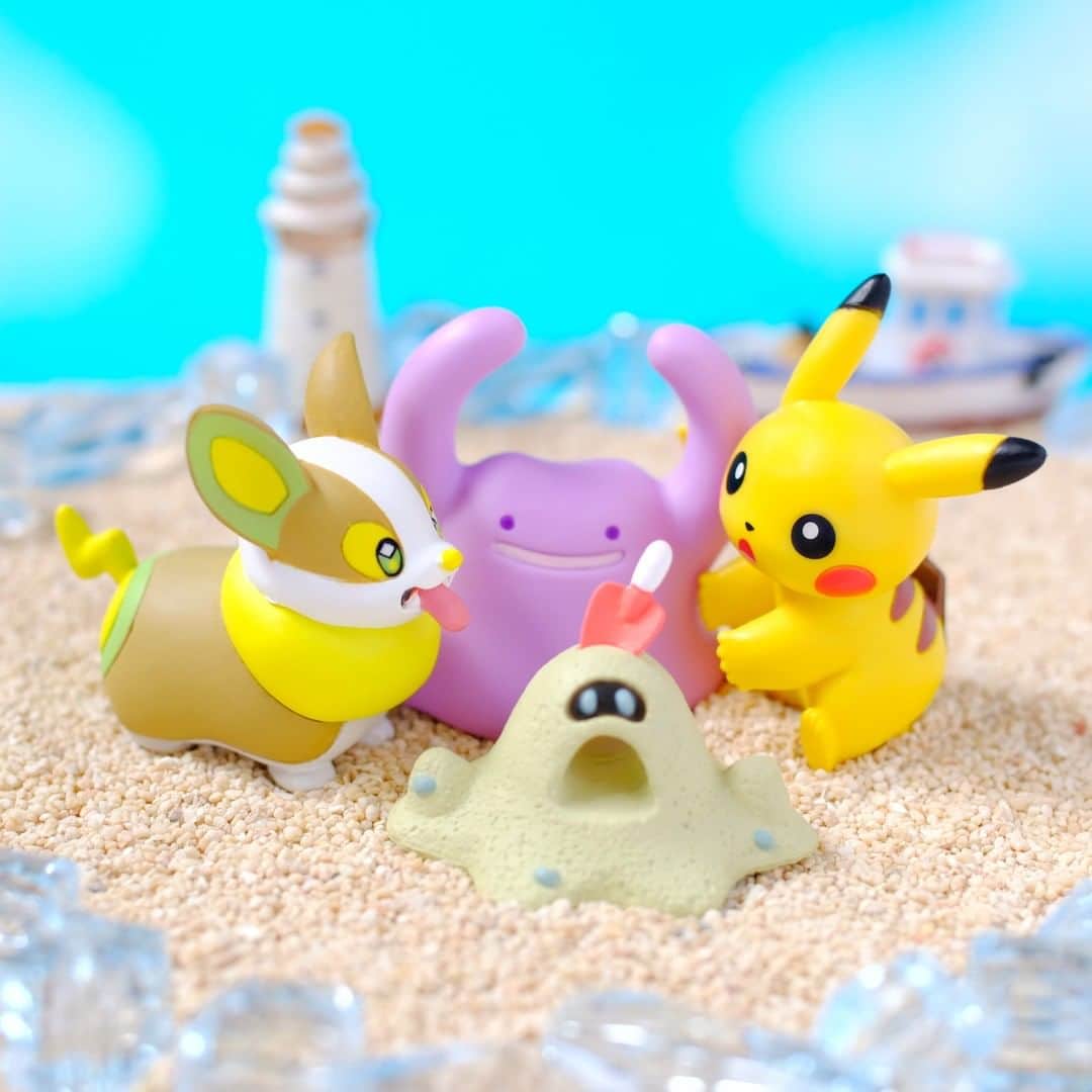 ピカチュウ公式instagramさんのインスタグラム写真 ピカチュウ公式instagraminstagram 今日のピカチュウ 今日はビーチで砂遊び スナバァもなんだかとっても楽しそう Pikachu Ditto Sandygast Yamper Pokemon Pikachu Snap Photooftheday Beach