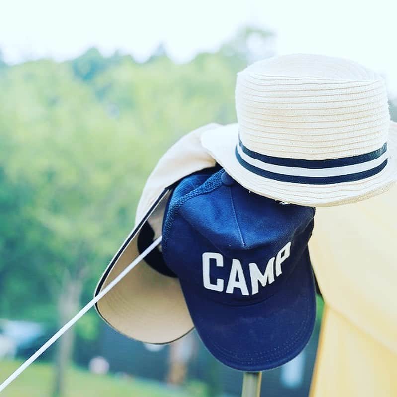 キャンプ情報サイト［ランタン］さんのインスタグラム写真 - (キャンプ情報サイト［ランタン］Instagram)「CAMP SMILE STYLE ／ ogawaが好き！ ピルツ12の形が好き！ ＼ いろんなキャンパーのキャンプスタイルを現地取材と一般キャンパーからの投稿で数多く掲載してます。 . . 詳しくは @lantern.camp webサイトをご覧ください . . #camp #camping #outdoor #travel #trip #lantern_smile #nature #キャンプ #キャンプ用品 #アウトドア #テント #自然 #旅行 #キャンプ初心者 #キャンプ好きな人と繋がりたい #キャンプスタイル #LANTERN #キャンプギア  #ogawa #オガワ #ピルツ12 #pilz12 #ogawa_テント #コールマン_ランタン #northstar #青川峡キャンピングパーク #ファミリーキャンプ」7月31日 18時23分 - lantern.camp