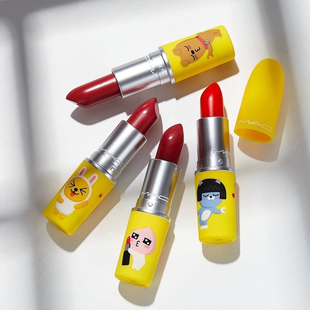 のインスタグラム：「かわいい！ . 【M・A・C】が韓国最大のメッセージアプリ「カカオトーク」とコラボ✨ キャラクターたちが描かれたイエローのスペシャルパッケージです。 . KAKAO FRIENDS x M･A･C　リップスティック 全4色 各3,630円（税込） . 発売中 . 撮影／大槻誠一 . . . So cute! . 【M・A・C】x Kakao Talk Collab✨Kakao Talk is Korea's largest messaging app! Each lipstick is designed bright yellow with different characters.  . KAKAO FRIENDS x M･A･C LIPSTICK All 4 Shades Each 3,630 JPY (w/tax) . On Sale . @maccosmeticsjapan #マック #MACコスメ #リップ #美容 #コスメ #化粧品 #メイク #新作コスメ #コスメ部 #コスメ好きさんと繋がりたい #デパコス #アットコスメ #MAC #MACCosmetics #MACCosmeticsJapan #instabeauty #beauty #makeup #cosmetics #ilovemakeup #beautynews #atcosme」