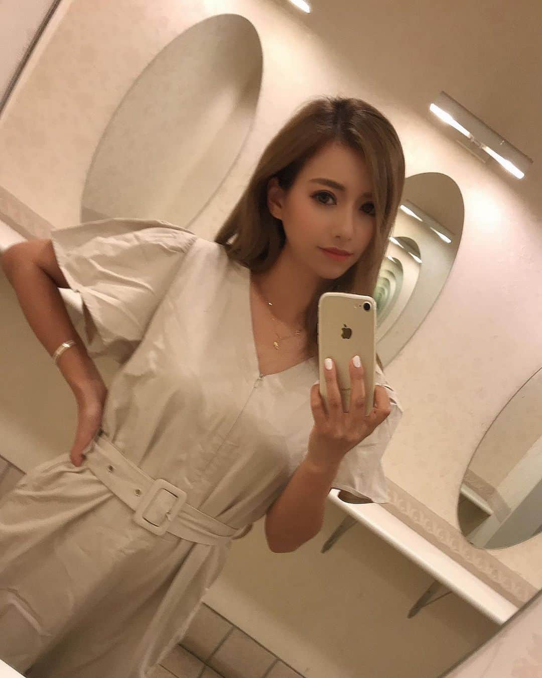 のインスタグラム：「☕🍫☕️🍫☕️🍫☕️🍫. . . 最近甘いものが食べたくて🧸 ダイエットしてるのに〜(泣)  ず〜ん。」