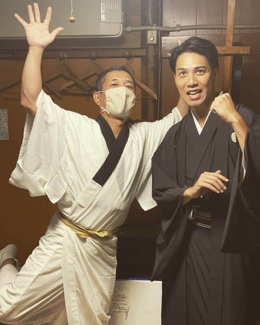 瀧川鯉斗さんのインスタグラム写真 - (瀧川鯉斗Instagram)「本日、新宿末廣亭余一会にて。 兼好兄さん！」7月31日 18時53分 - koitotakigawa