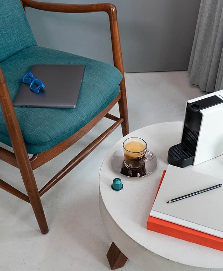 Nespressoさんのインスタグラム写真 - (NespressoInstagram)「Do you ever feel like you need to disconnect in order to connect? We’re grateful that you allow us to be a part of that bit of your day when those connections are made. So, go ahead & close that laptop—those emails can wait for just a moment 😉  📷 : @thismintymoment  #Nespresso #NespressoMoments #WFHwithNespresso #CoffeeBreak #CoffeeLover」7月31日 19時00分 - nespresso
