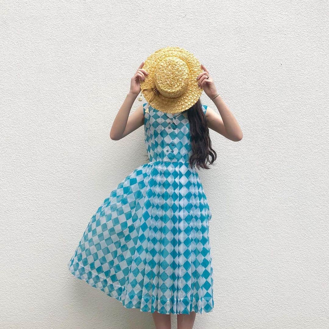 NUTTY Vintage&Collectibleのインスタグラム：「🍋NEW ARRIVAL🍋  ☑︎50's diamond blue dress  シアーな質感が涼しげなドレス👗 オープンカラーにダブルボタンといった男前なデザインではありますが、 肩にかかるスリーヴの長さや、フィットアンドフレアのシルエットがとてもレディで上品です。  ＊ONLINE STOREにてお買い求めいただけます＊ 📮ONLINE STORE送料無料📮  🛒〜〜〜〜〜〜〜〜〜〜〜 SUMMER SALE LINE UP 〜〜〜〜〜〜〜〜〜〜〜〜🛒 🎟30%~50% OFF TICKET SALE 💎VINTAGE JEWELRY : EVERYTHING 10%OFF 🛀EVERYTHING ¥1000 BATHTUB 📮ONLINE STORE SHPPING FREE 〜〜〜〜〜〜〜〜〜〜〜〜〜」