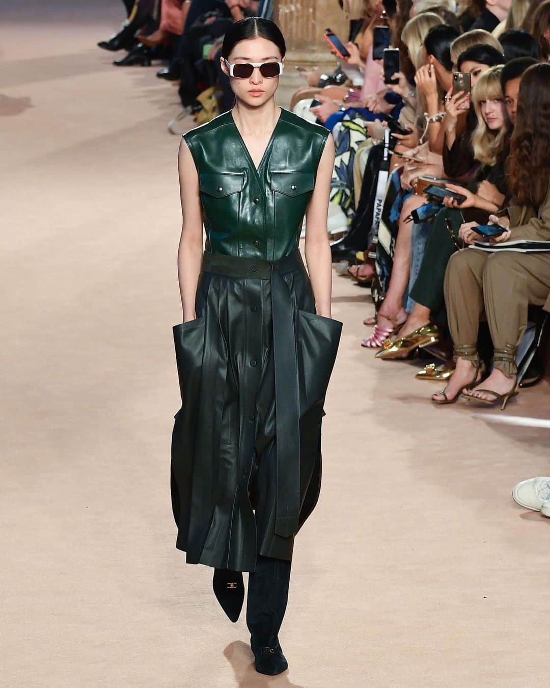 Fashion Weekのインスタグラム：「With the necessary shift to creating a collection remotely, Salvatore Ferragamo creative director and designer Paul Andrew was inspired to usher in a new era of creativity with the Resort 2021 collection, which was released digitally for #MFW. Through a short film, explore the new collection and take a look back at the fashion house's history on @ferragamo's IGTV.⁠⠀ ⁠⠀ Photo by @gettyimages, from the @ferragamo February 2020 #MFW show.」