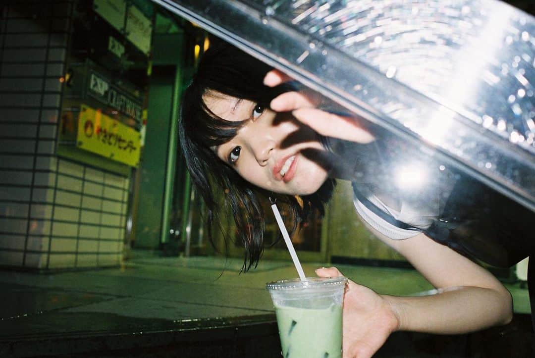 美山加恋のインスタグラム：「この後、22時〜 久々に…、たぶん4年ぶりくらいに。笑　﻿ ﻿ インスタライブをします！﻿ ﻿ ﻿ しかも友達と！﻿ ﻿ 事務所の同期であり、友達の、安田聖愛ちゃん (@seiayasuda ) とお届けします。﻿ ﻿ よろしくお願いします。☺︎﻿」