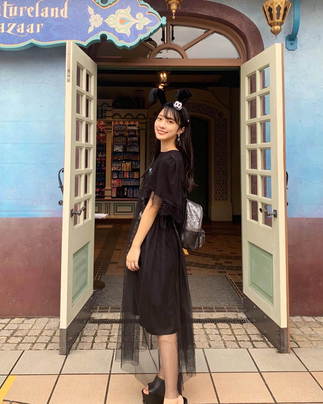 川畑綾理のインスタグラム：「🐭🦠🏰🖤 . . . #disneyland #disneysea #l4l #f4f #ljk #02line #ディズニーランド #ディズニーシー #いいね返し #フォロー返し #服好きな人と繋がりたい #いいねした人で気になった人フォロー #韓国好きな人と繋がりたい #インスタ加工 #写真好きな人と繋がりたい #撮影依頼募集中 #dm #撮影モデル #サロンモデル募集 #作品撮り #自撮り #jkブランド #ootd #좋아요반사　#선팔하면맞팔#오오티디#친구해요#シブサン #プラチナムプロダクション #アイドル」