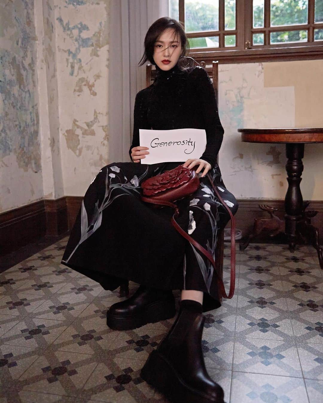 Valentinoさんのインスタグラム写真 - (ValentinoInstagram)「Tang Yan shot by Mr Luo Jin, Shanghai  #ValentinoEmpathy @tangyan1206  The Maison is pleased to announce that all talents involved in this upcoming project have decided to donate their fee. 1 Million euros will go to the Italian Hospital Lazzaro Spallanzani in Rome, the Italian Hub fighting against COVID-19.」7月31日 19時35分 - maisonvalentino