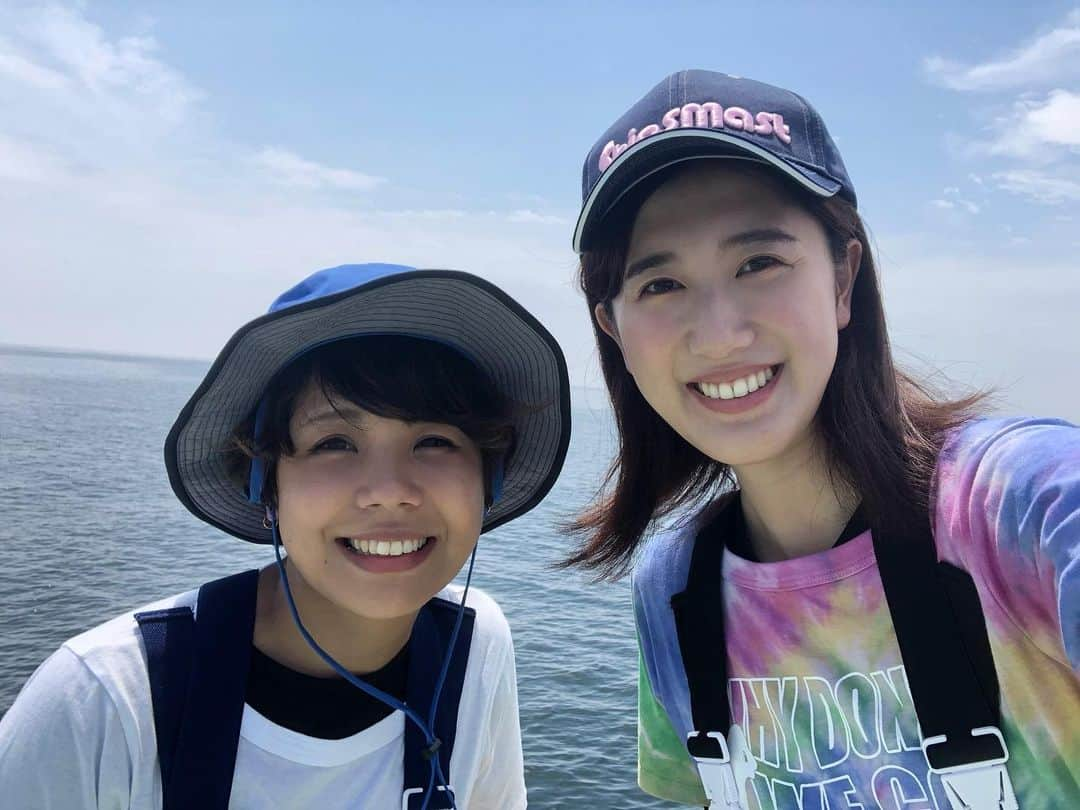 蒼木まやのインスタグラム：「【Shipsmast取材！ちがさき丸で五目釣り】﻿ ﻿ 今日はShipsmast(シップスマスト)さんの撮影で﻿ 「ちがさき丸」に乗ってきました！﻿ 初めての五目釣りにわくわくが止まりません♪﻿ ﻿ 序盤は雨がぱらついてしまいましたが﻿ 後半は暑いくらいのお天気に恵まれました！ ﻿ イサキ、ワカシ、チヌ、マダイ、アジ﻿ 色々釣れましたよ〜！﻿ ﻿ テンポよく釣れてとても楽しかったです☺️ ﻿ 船長や女将さん、スタッフの皆さんに﻿ とても親切にしていただきました。 ﻿ 楽しい時間をありがとうございました！﻿ ﻿ #蒼木まやの釣り日和﻿ #Shipsmast﻿ #ちがさき丸﻿ ﻿ #釣り #アウトドア #ソトアソビ #休日の過ごし方﻿ #自然が好き#釣り好き #釣り女子 #fishinggirl﻿ #うみ #釣り初心者 #海釣り #五目釣り #茅ヶ崎」