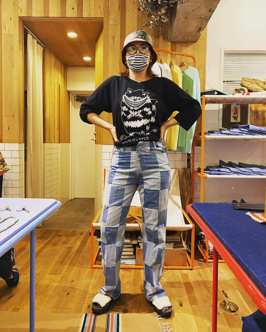 ミラクルひかるさんのインスタグラム写真 - (ミラクルひかるInstagram)「タッセーさんとこのジーンズ👖❣️ ツーケーカーデーな、あたしはこのジーンズないと生きてけないっす🐥 #WEST'S  #大貫達正  #ジーンズ  【タッセーさん】🅾️脚で日本人体型の自分がカッコよく履けるジーンズを長年にわたり研究。　自分のコンプレックスが魅力になり、ここまで履き心地の良いジーンズなんて履いた事ない。俺はそう思ってまふ。👖#ミラクルひかる」7月31日 19時41分 - miracle_hikaru_official