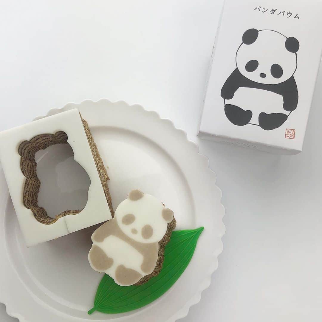 伊藤小春のインスタグラム：「・ ずっと気になってた　#パンダバウム　🐼🌿  想像通りめっちゃ可愛いかったけど型抜きするの信じられないくらい難しかったです。。笑」