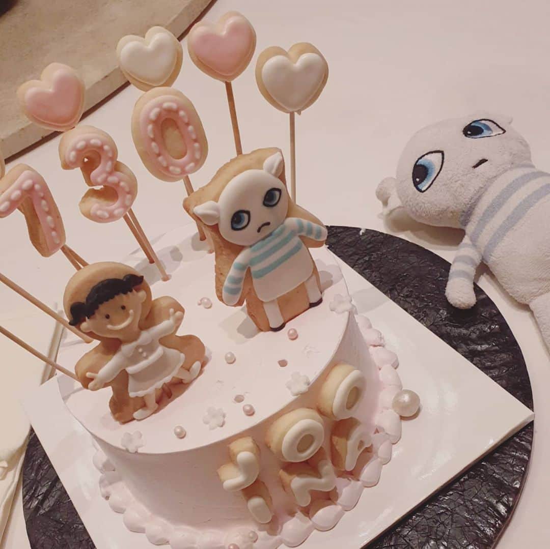 チャ・イェリョンさんのインスタグラム写真 - (チャ・イェリョンInstagram)「인아의 단짝 친구 이름은 왕눈이 예요❤ #짝꿍 #왕눈이사랑 . . 선정이모 @jennyhouse.sunjung 선물 고마워요 👶💕」7月31日 20時05分 - chayeryun