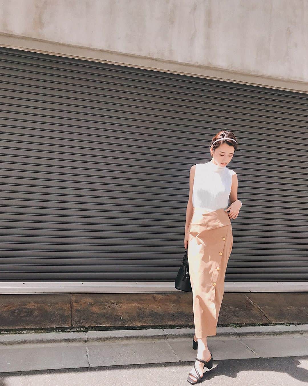 のインスタグラム：「【 N WITH.でお世話になった皆様へ】  いつもN WITH.をご愛顧頂き ありがとうございます！！！ 突然ですが、横田は今月末でN WITH. を辞職することとなりました。  今まで、POP UPなどのイベントで たくさんののんてぃーずの方とお話し出来たり のんさまのインスタライブにお邪魔 させて頂いたりと、素敵なお時間を ありがとうございました！！！  ブランドの立ち上げから携わった すーぱーおきゃわすぎるN WITH.を 去るのは正直寂しいですが、 これからも新しいことにどんどん 挑戦していこうと思います！  本当に本当に、ありがとうございました。」