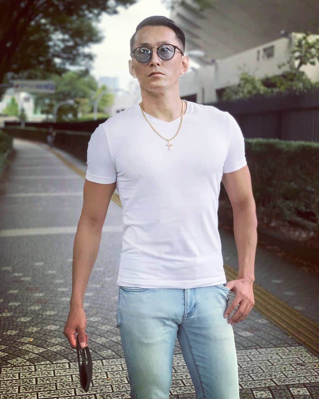 黒石高大のインスタグラム：「梅雨があけるぞワーイって思ってたら今日メチャクチャ楽しみにしてた作品がコロナで延期 コロナで無くなった作品何本目よ 凹むなぁ 昨日YouTubeあげたんで是非見てください https://www.youtube.com/channel/UC5wATtdQyebNbweP6qSogBw」