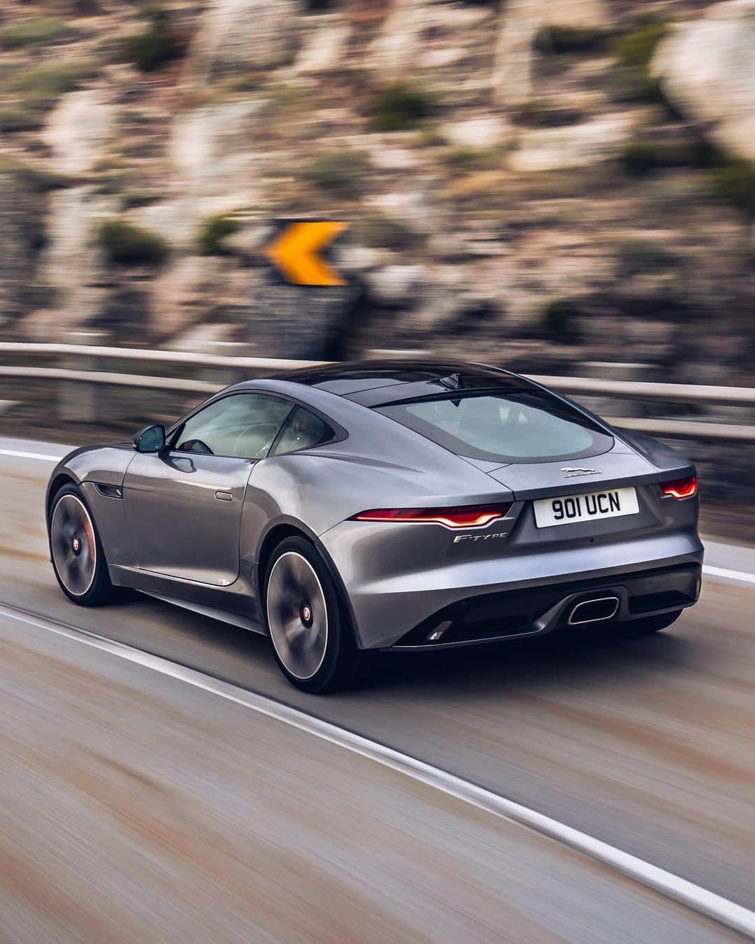 Jaguarさんのインスタグラム写真 - (JaguarInstagram)「Designed to push the boundaries of performance, one exhilarating corner at a time.   #Jaguar #FTYPE #Coupé #Luxury #Premium #Exclusive #Performance #Sport #SportsCar #CarsofInstagram #InstaCar #Portugal」7月31日 20時50分 - jaguar