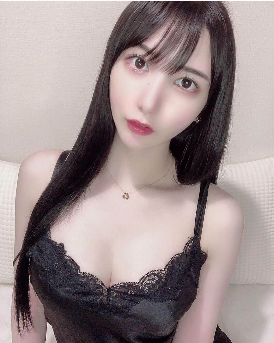 美女JAPANのインスタグラム：「どうも美女JAPANです！✨ ＊ ＊ 今回ご紹介するのはこの方‼️ ＊ ＊ REMIさん！@nmgmksonn893174 ＊ ＊ とってもセクシー！🙈💕 どのコスプレもお似合い💕 ＊ ＊ REMIさんのアカウントには他にも素敵な投稿がたくさんあります！✨ ＊ ＊ 皆さんも是非チェックしてみてね🧸 ＊ ＊ 明日の投稿もお楽しみに！！ ＊ ＊  #色気 #可愛い #綺麗 #かわいい #写真集 #モデル #美肌 #笑顔 #スタイル抜群 #可愛い #可愛すぎ #会いたい #天使 #美女 #美人 #美しい #清楚 #スタイル #色白 #スタイル抜群 #美脚 #素敵 #カワイイ #応援」