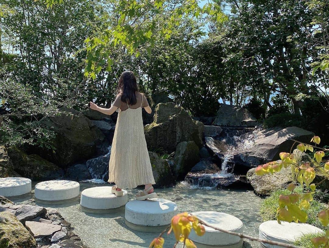 田中伊桜莉さんのインスタグラム写真 - (田中伊桜莉Instagram)「．  新しい服を着てお出かけに行きました‪☺︎‬‪☺︎‬  夏も冬もワンピース好きすぎて増えていくのです  ほぼ毎日ワンピース着てるような気がする🙊  #earthmusicandecology  #ワンピース #emsexcite#サンダル#followme」7月31日 20時59分 - iori_hkt48