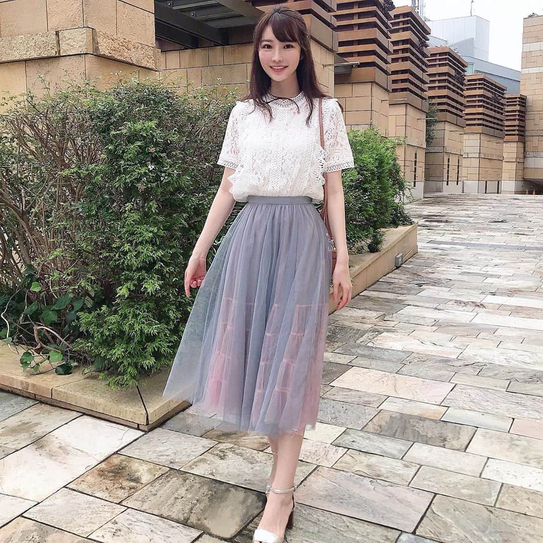のインスタグラム：「みいちゃんとオムライス食べに行った日コーデ💗🥚 #fashion  #tops : @petale_official  #skirt : @petale_official  #sandal : @dianashoespress」