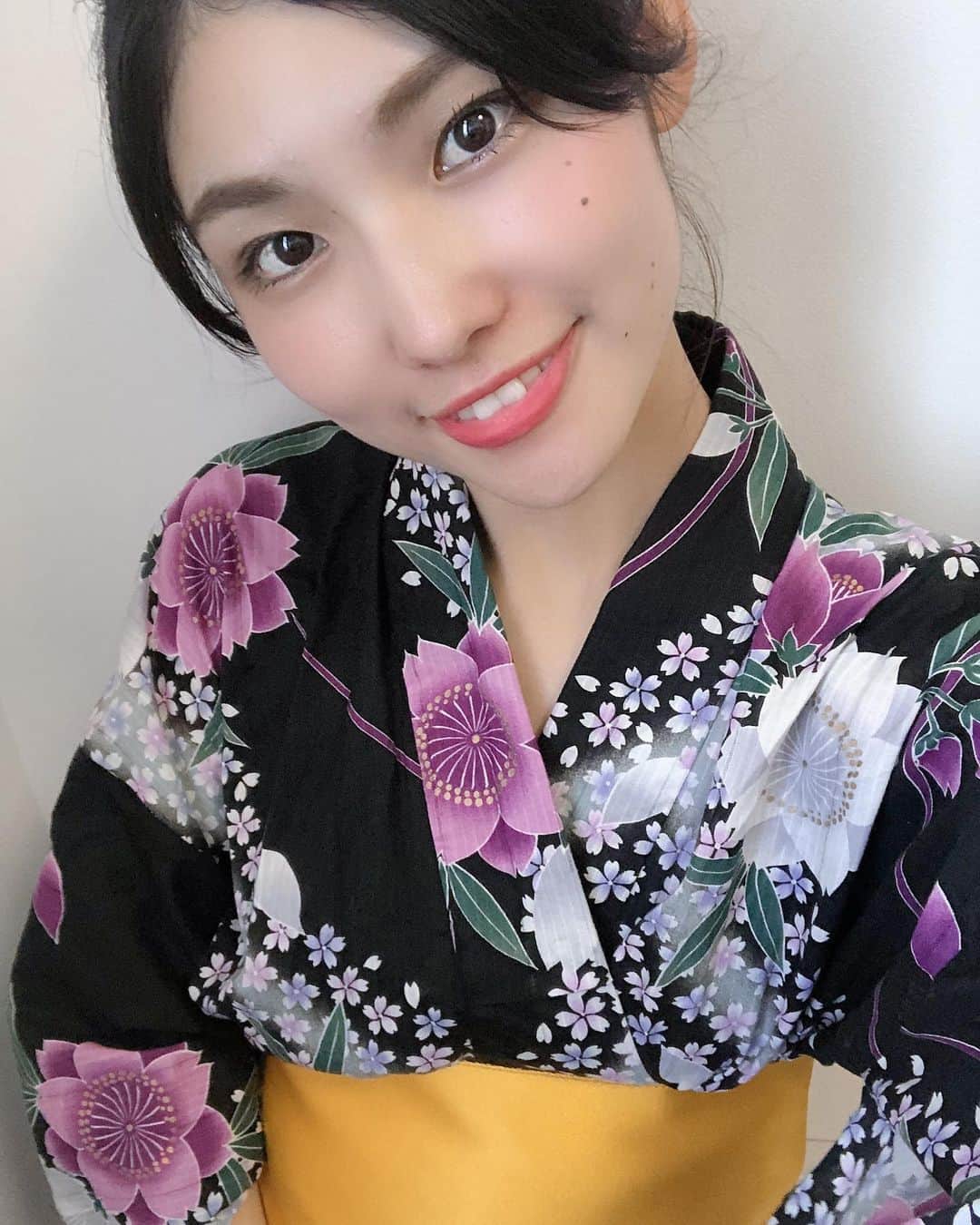 i_am_happpyのインスタグラム：「. . 誕生日たくさんの人にお祝いしていただいて すごく嬉しかったです😆💕💕 本当にありがとうございました😭🙏 7月も楽しいことが多くて幸せだ〜🥰 さらにパワーアップして目標達成できるように ムキムキ💪これからも楽しく生きていきます🎉 . 7月も今日で最後🌻 今月もありがとうございました！ 来月もよろしくお願いします😊 . . #浴衣#誕生日#獅子座#夏女#夏大好き」