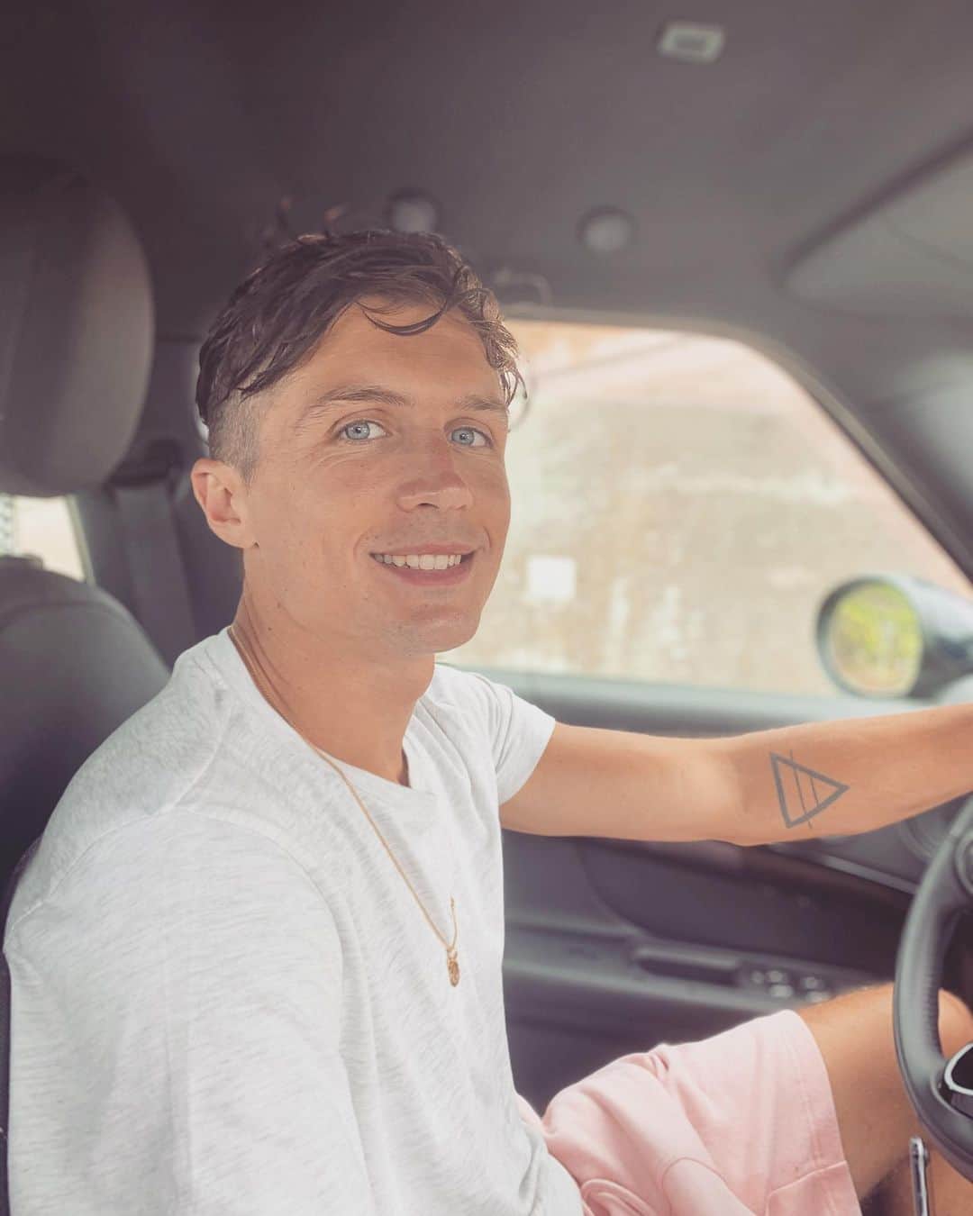 ダビデ・バリーティのインスタグラム：「😬」