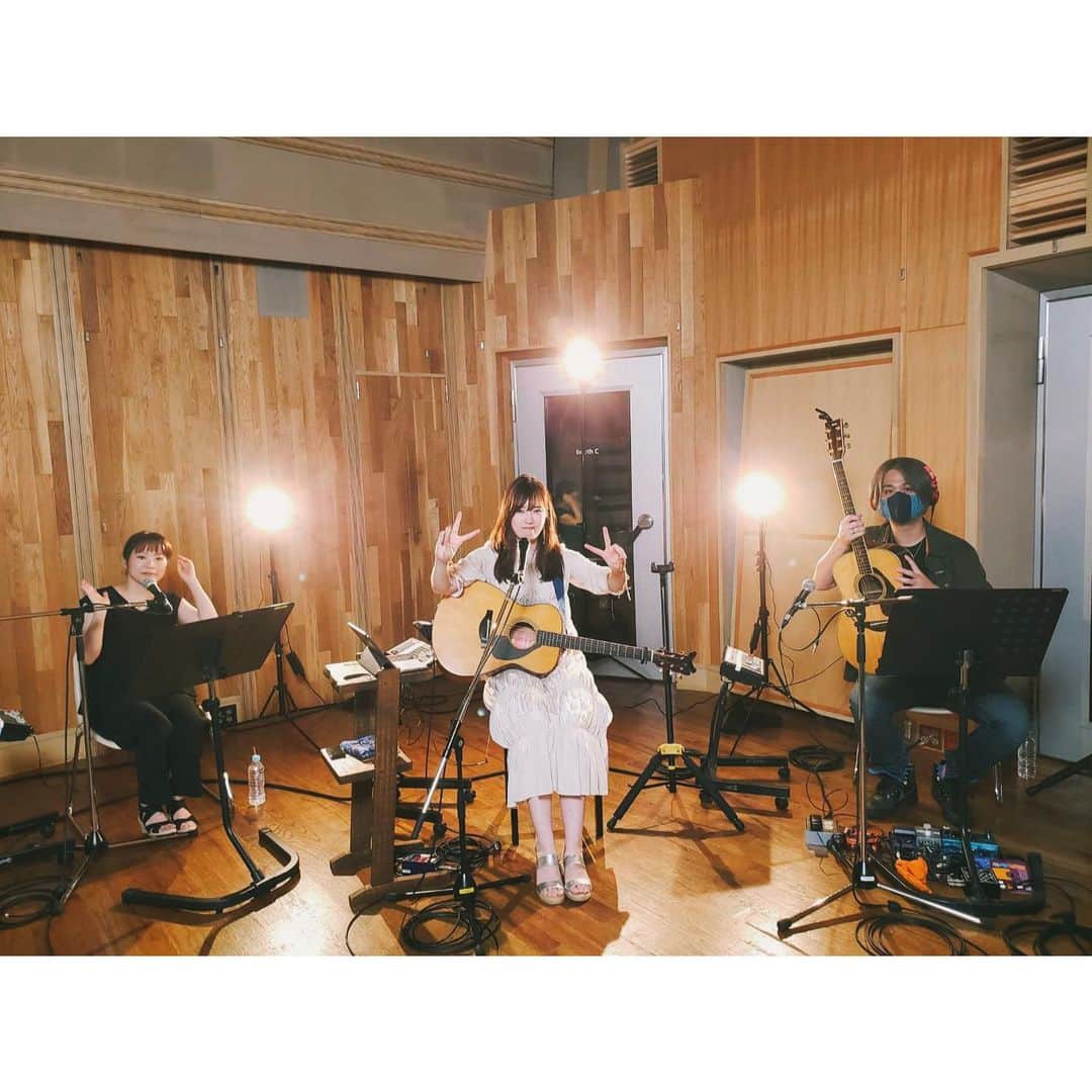 大原ゆい子のインスタグラム：「久しぶりのライブ感、とても幸せでした またお家じゃない所でも配信ライブしたいな」